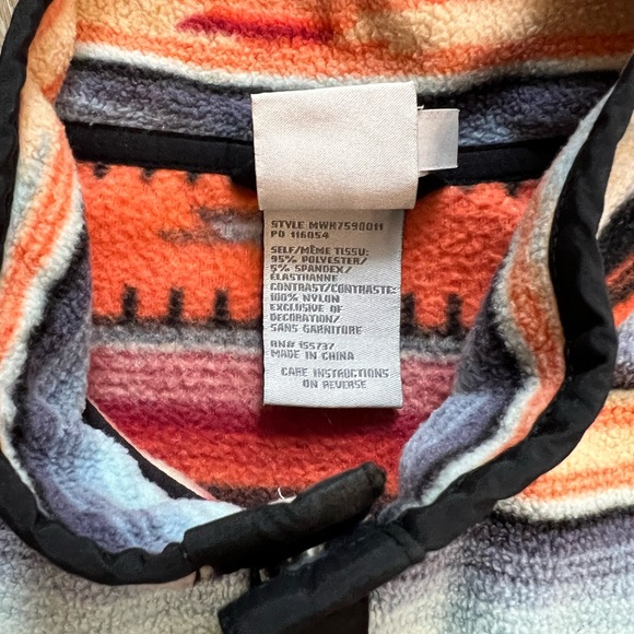 Cinch Multicolor Striped Pullover - Size 10 Youth - Picture 8 of 8